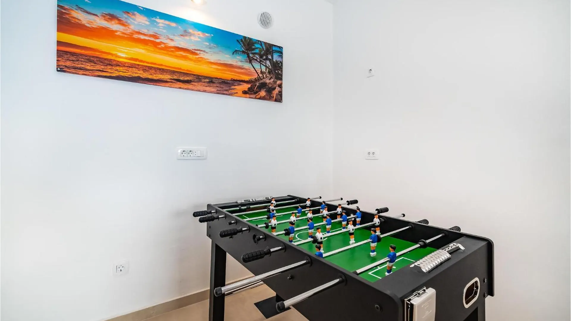 Awesome Home In Modric Rovanjska